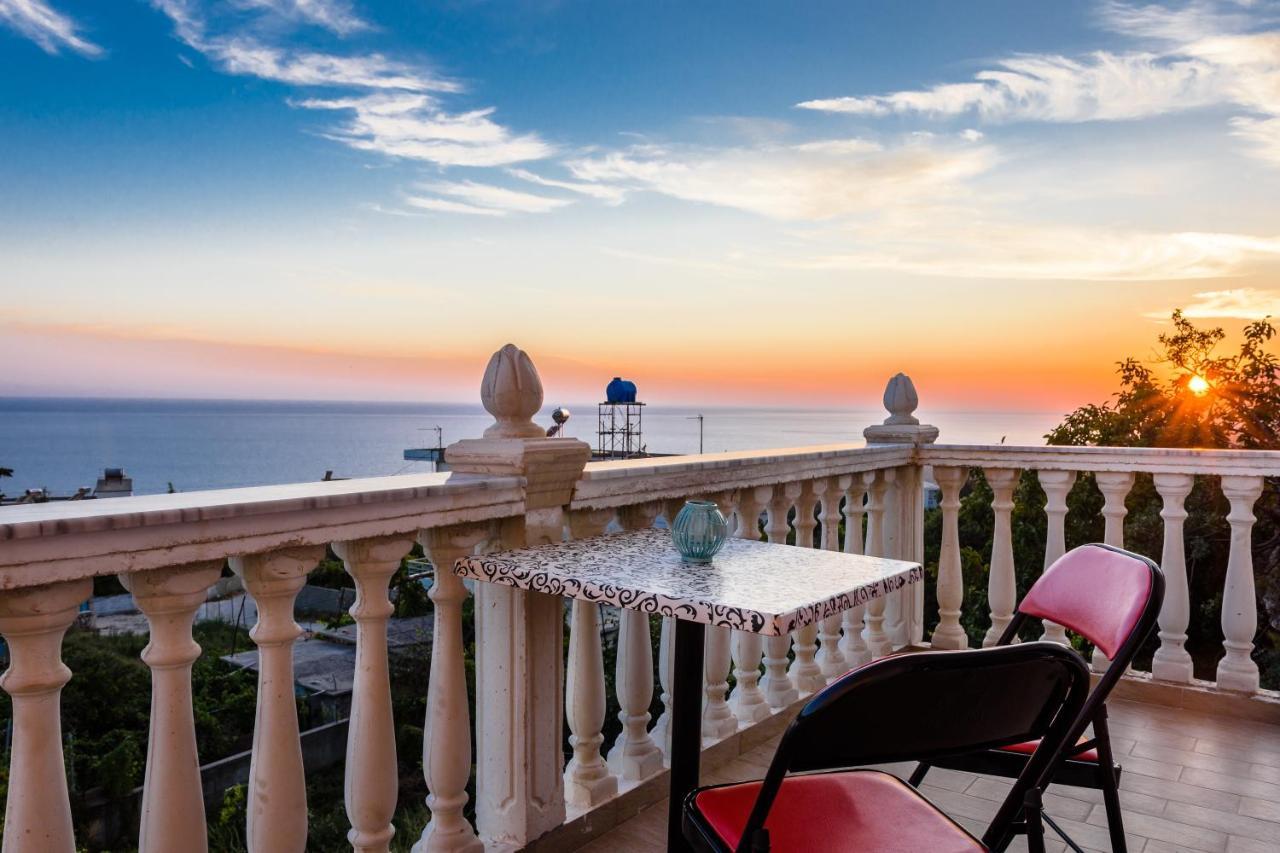 Dorvin Apartments Dhërmi Buitenkant foto